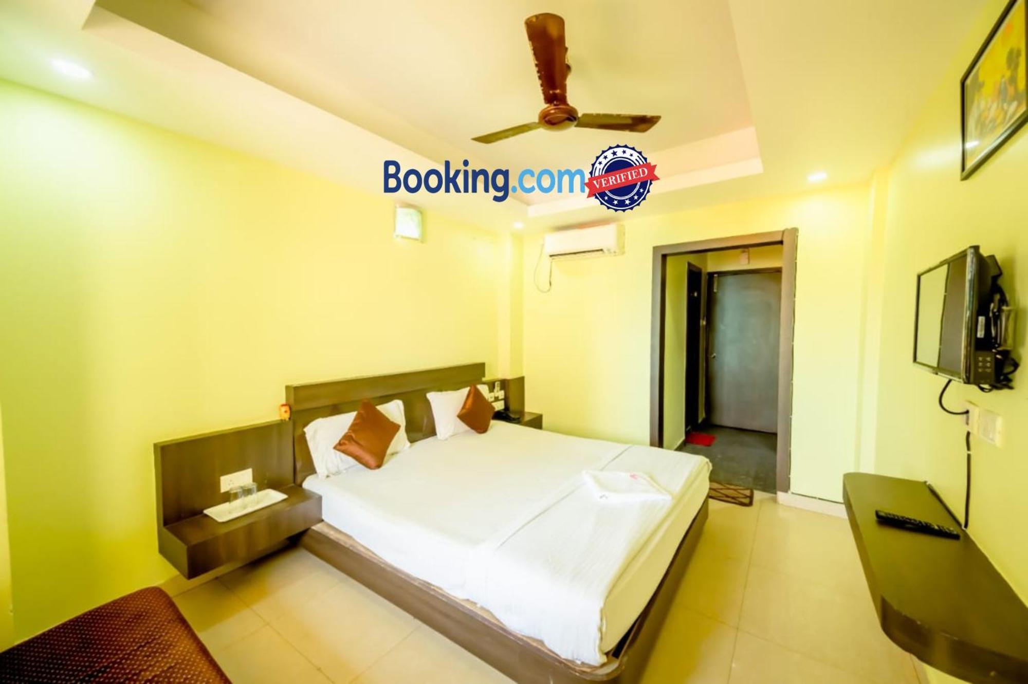 פורי Deep Ganga Inn Near Sea Beach By Morservices מראה חיצוני תמונה