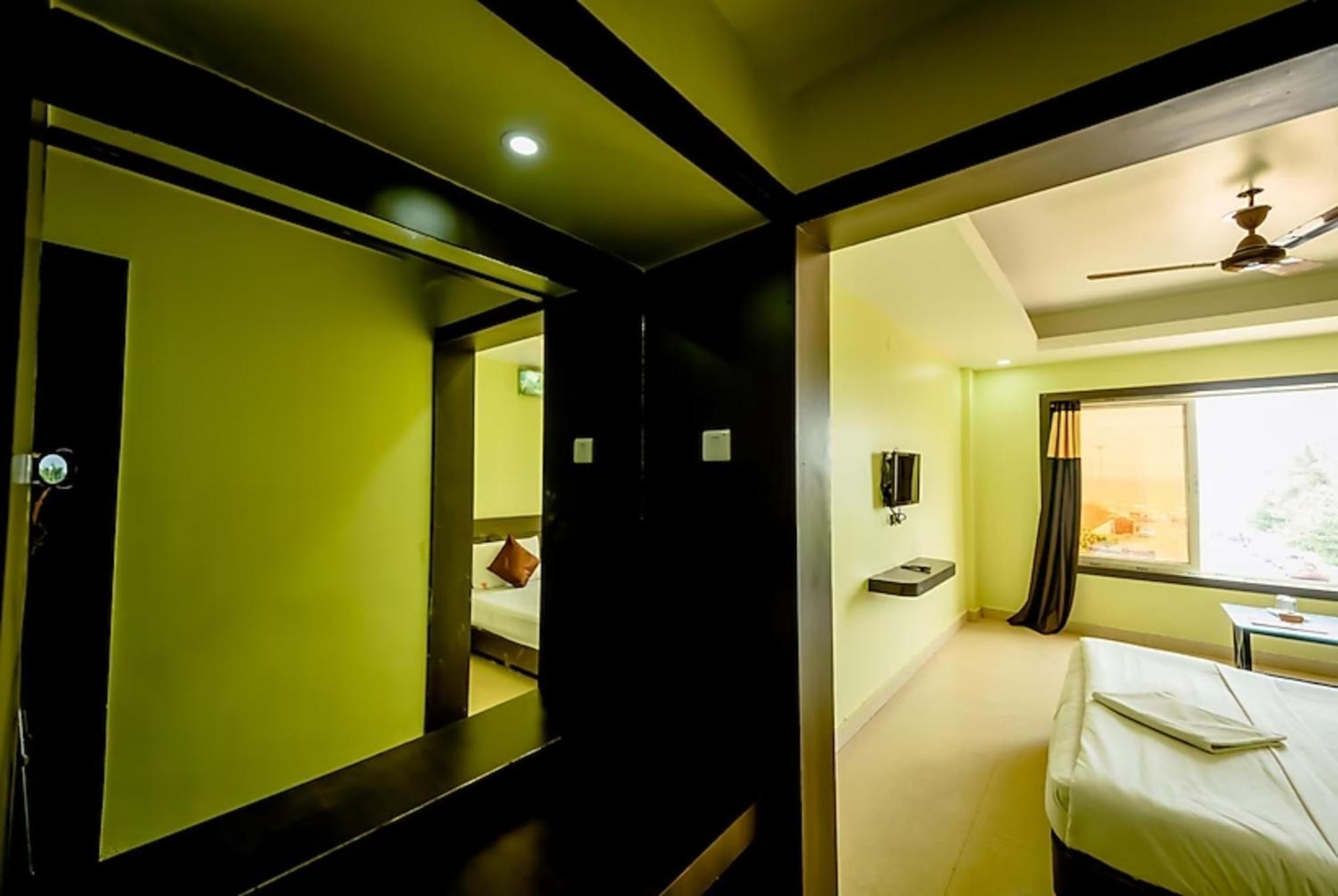פורי Deep Ganga Inn Near Sea Beach By Morservices מראה חיצוני תמונה