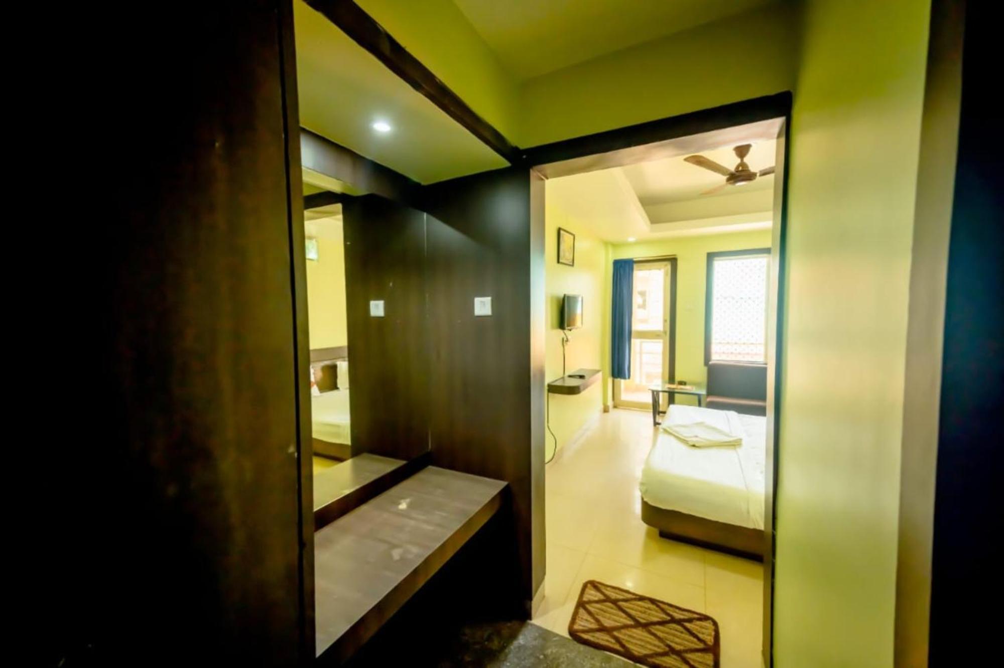 פורי Deep Ganga Inn Near Sea Beach By Morservices מראה חיצוני תמונה