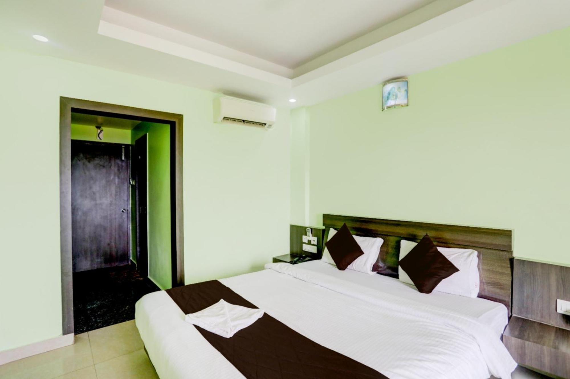 פורי Deep Ganga Inn Near Sea Beach By Morservices מראה חיצוני תמונה